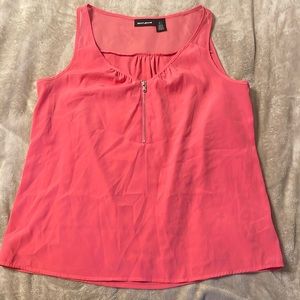 DKNY women’s pink tank top blouse